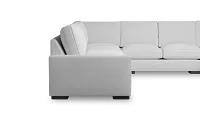Edgewater Suave White Large Right Chaise Sectional
