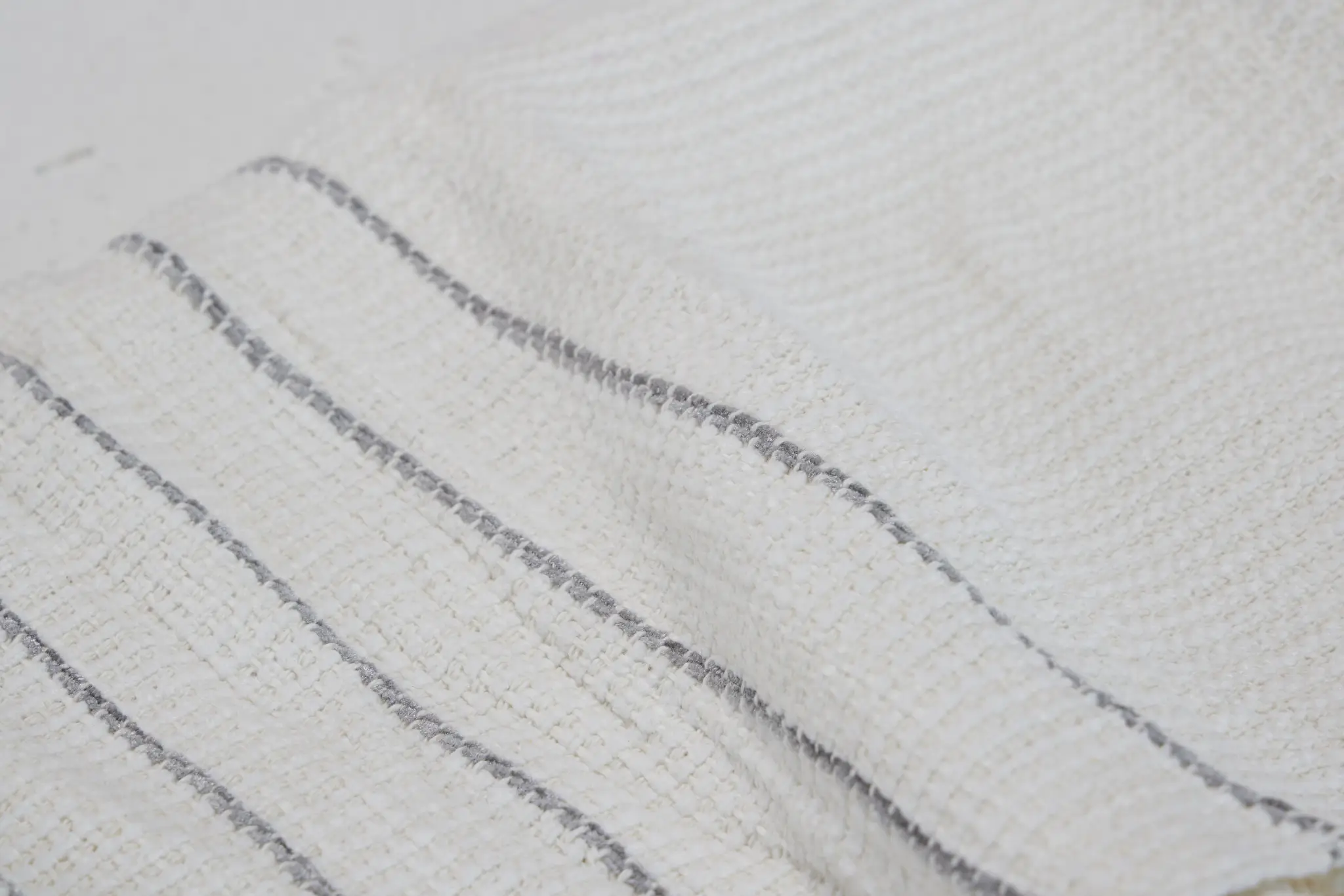 Bex Gray 60" X 90" Throw Bex Gray 60" X 90" Throw