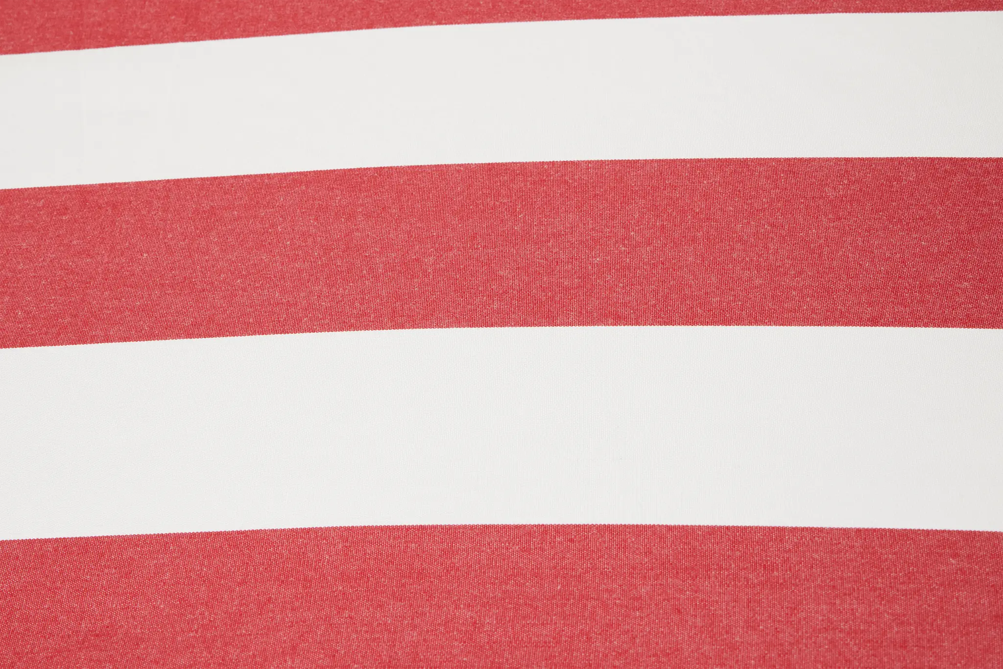 Grenada Red Stripe Cantilever Umbrella Set Grenada Red Stripe Cantilever Umbrella Set