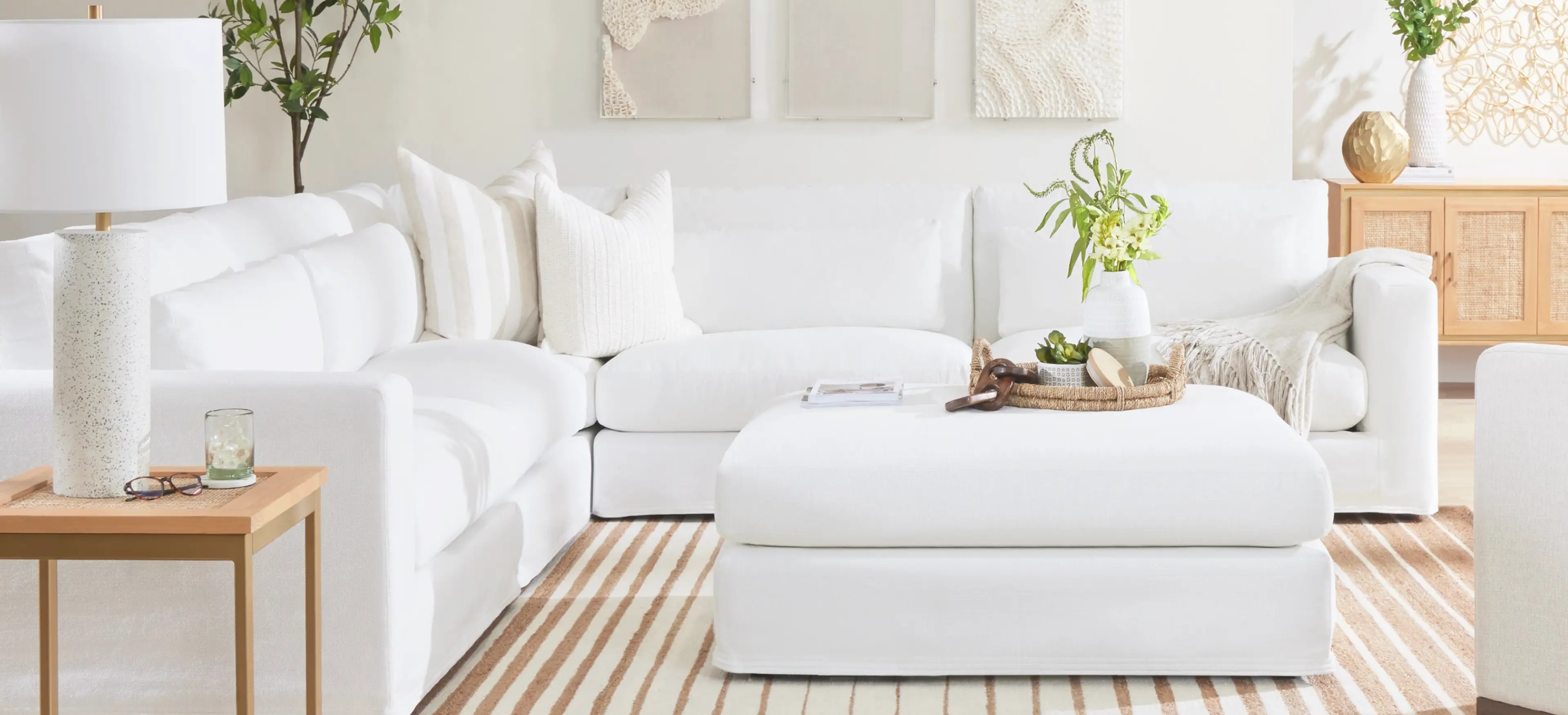 SECTIONALS FOR LOUNGING