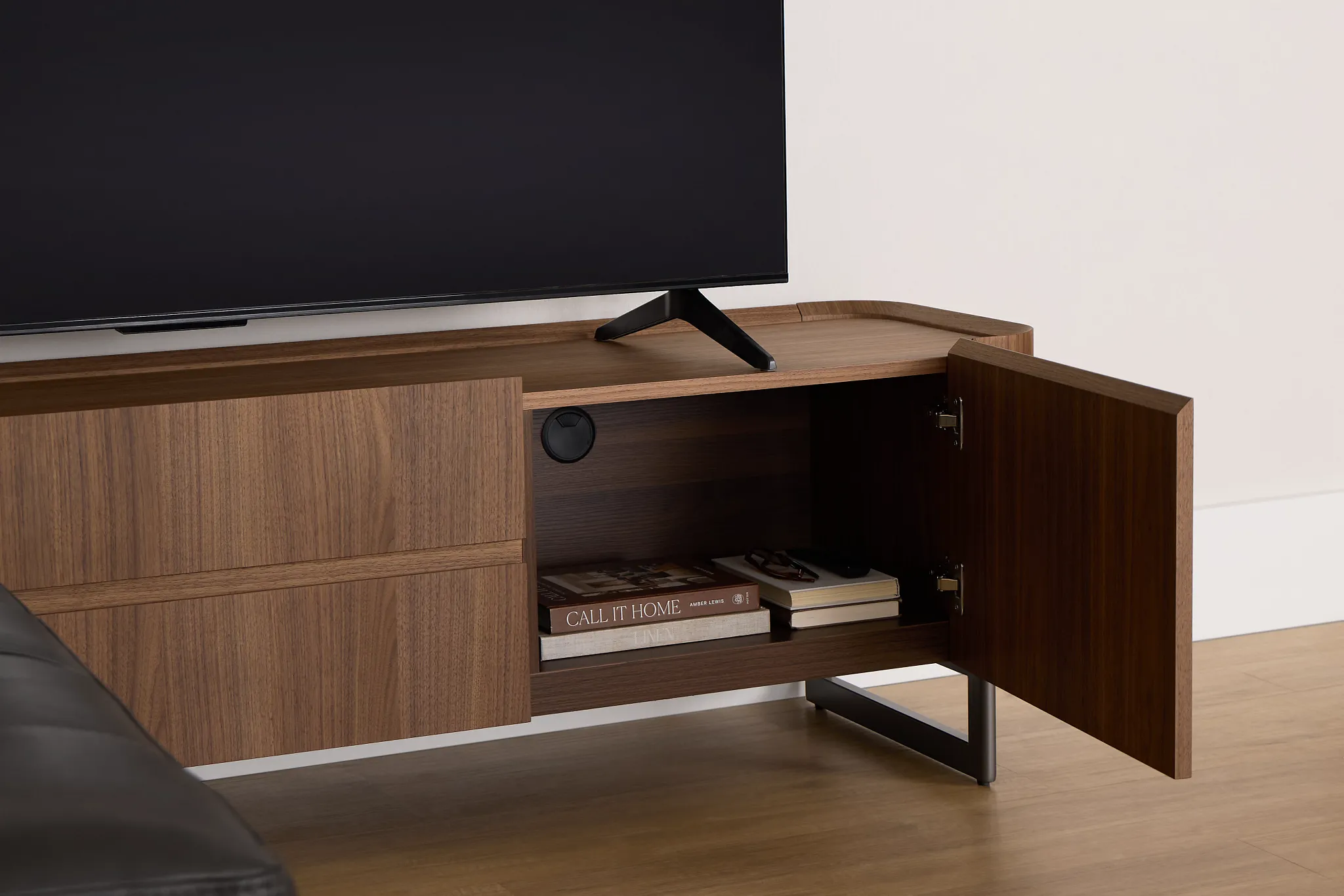 Nomad Mid Tone 78" Tv Stand