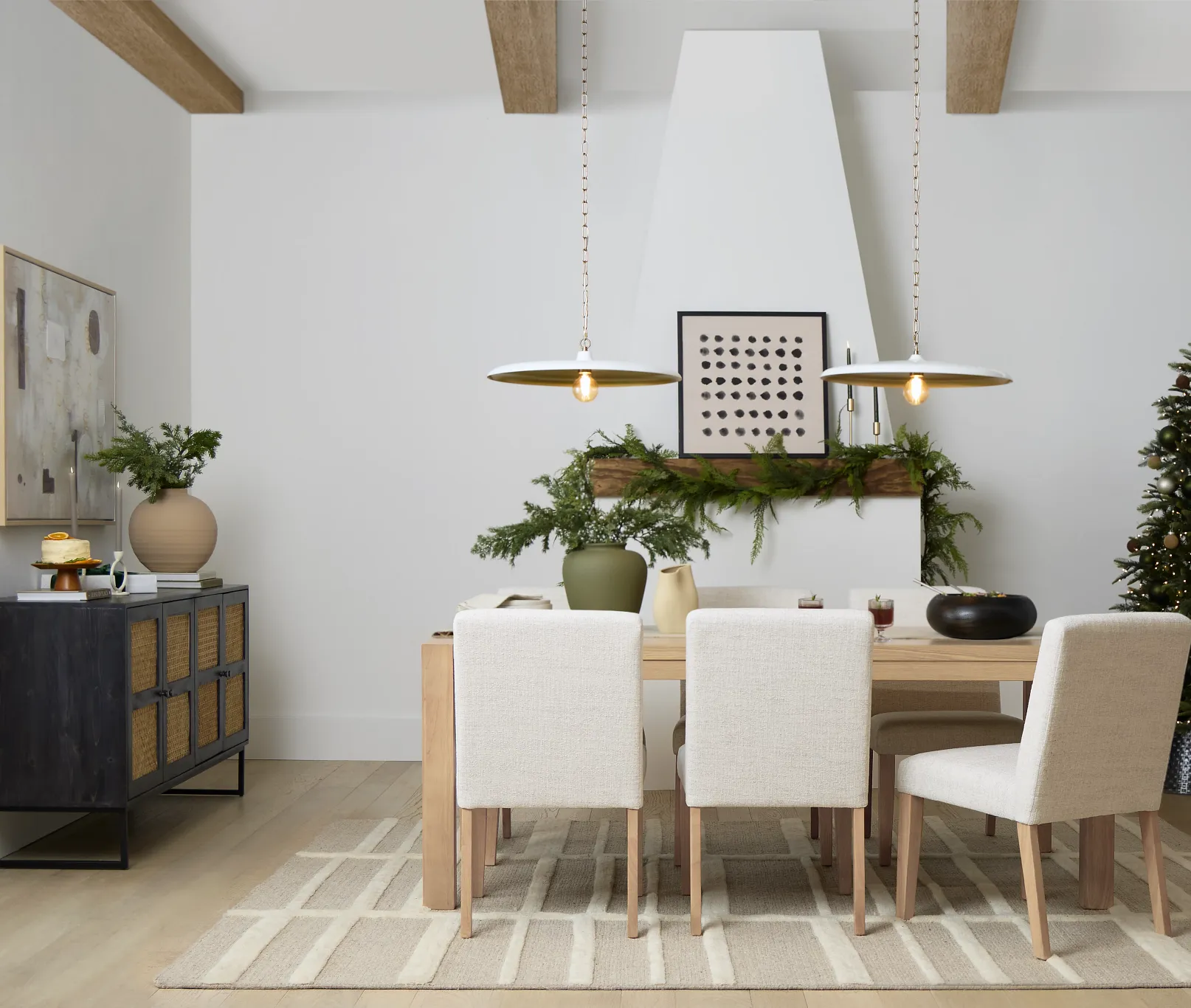 How to Design a Holiday-Ready Home?