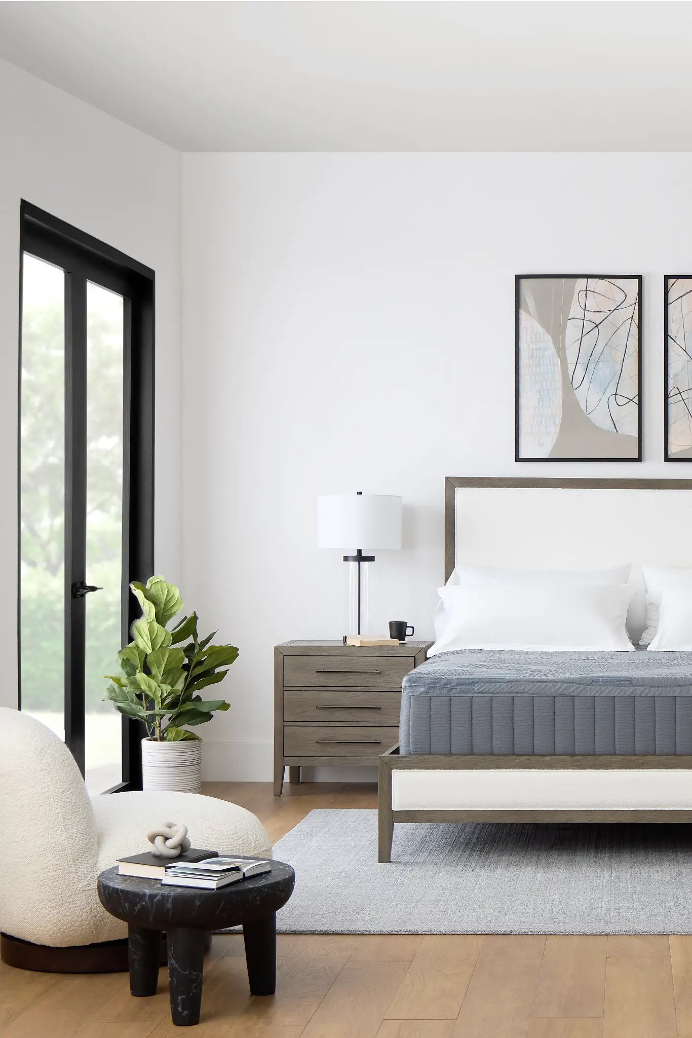 Try Before You Buy: In-Store vs. Online Mattress Shopping