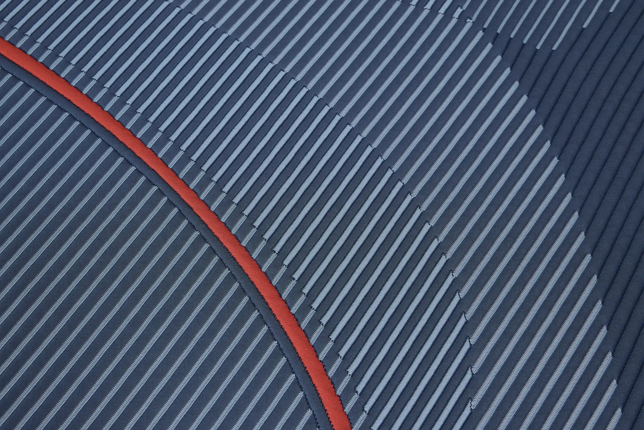 Posturepedic High Point Elite Hybrid 14" Soft Mattress Set Posturepedic High Point Elite Hybrid 14" Soft Mattress Set