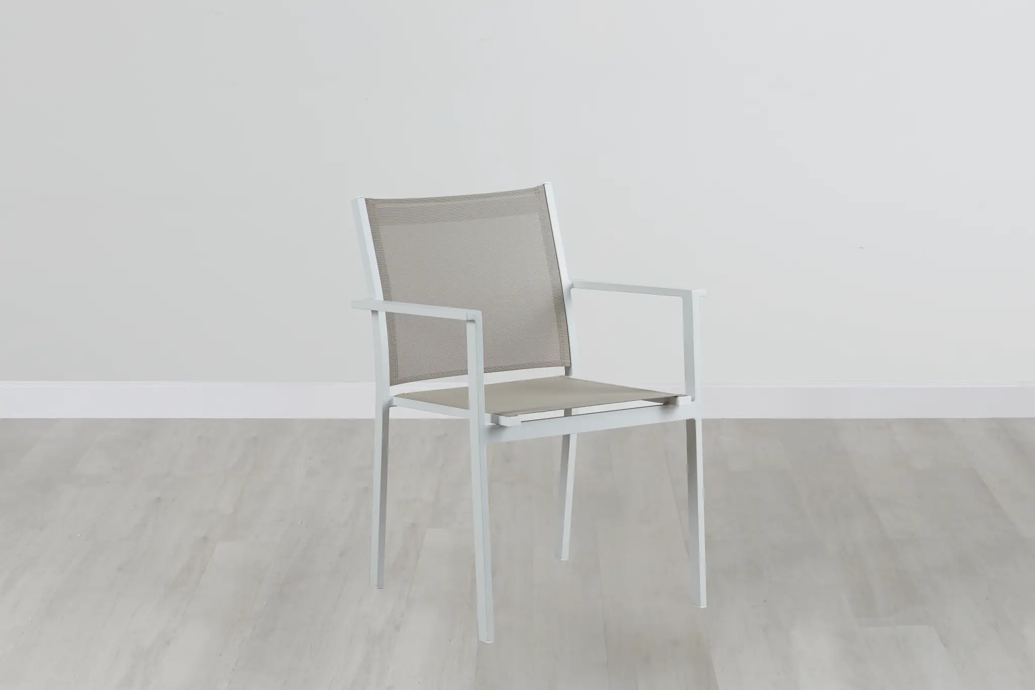 Aventura Champagne Aluminum Sling Arm Chair Aventura Champagne Aluminum Sling Arm Chair