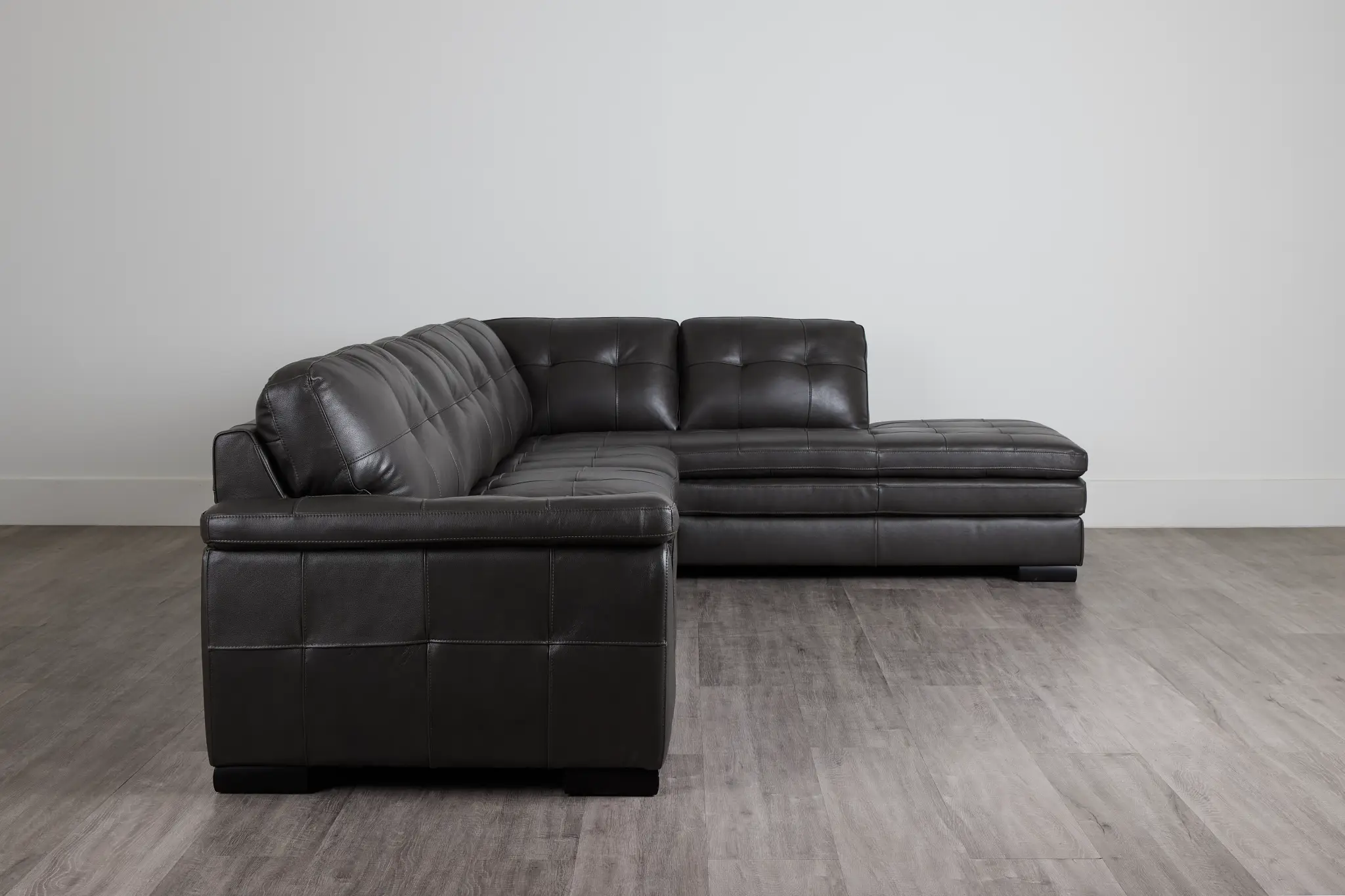 Braden Dark Gray Leather Medium Right Bumper Sectional Braden Dark Gray Leather Medium Right Bumper Sectional