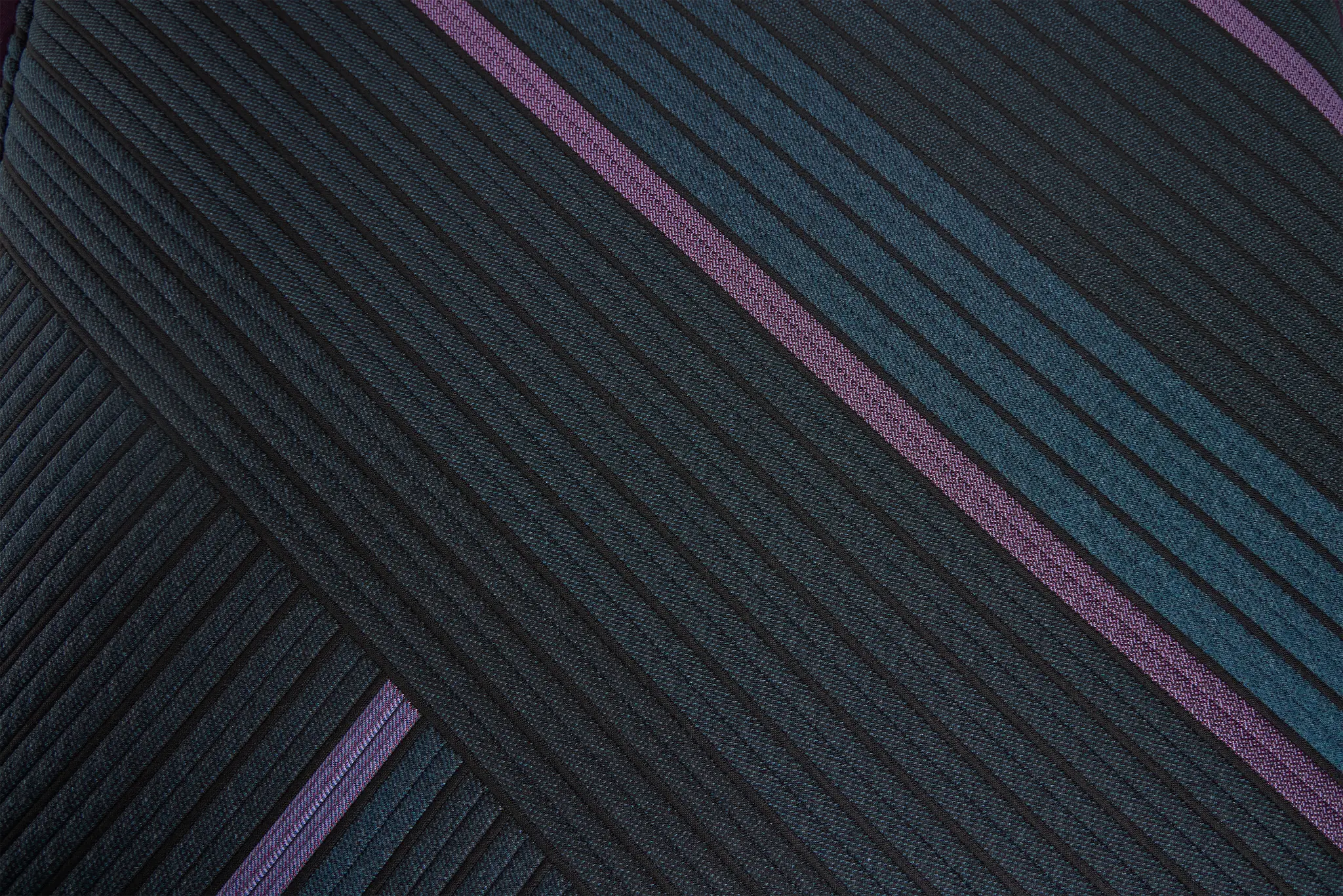 Beautyrest World Class Hybrid Level 3 13.25" Plush Hybrid Mattress Beautyrest World Class Hybrid Level 3 13.25" Plush Hybrid Mattress