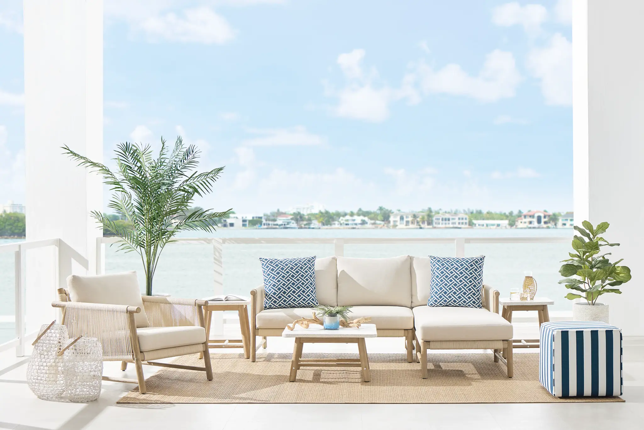 Small-Space Outdoor Living and Compact Entertaining Solutions