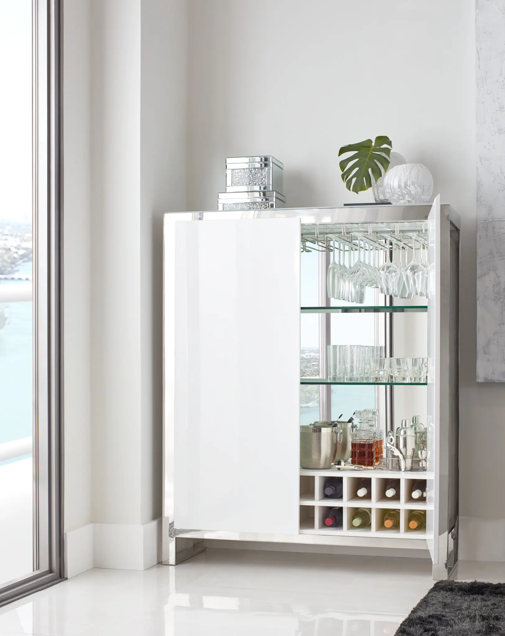 Miami White Bar Miami White Bar