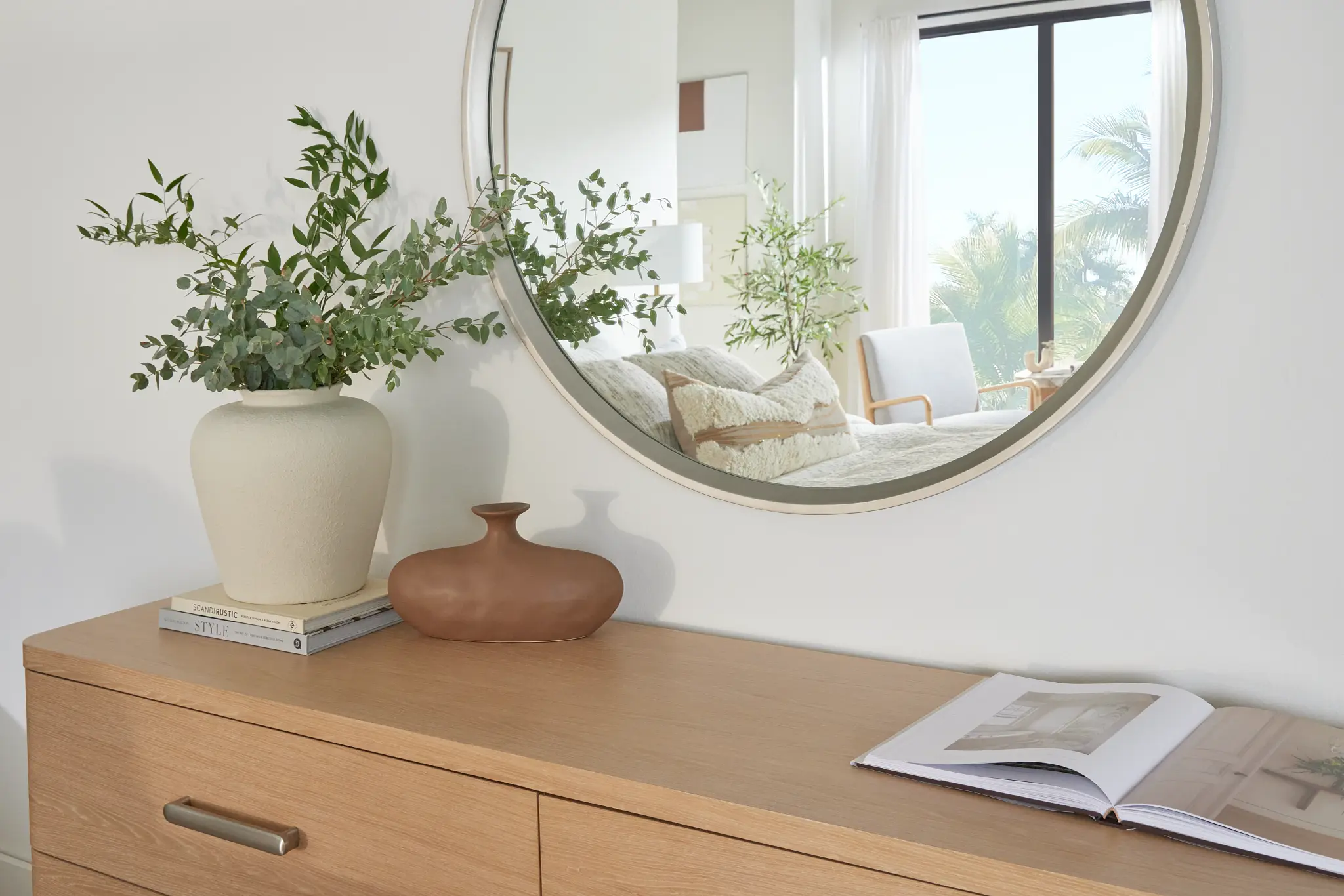 Malibu Light Tone Dresser & Mirror Malibu Light Tone Dresser & Mirror