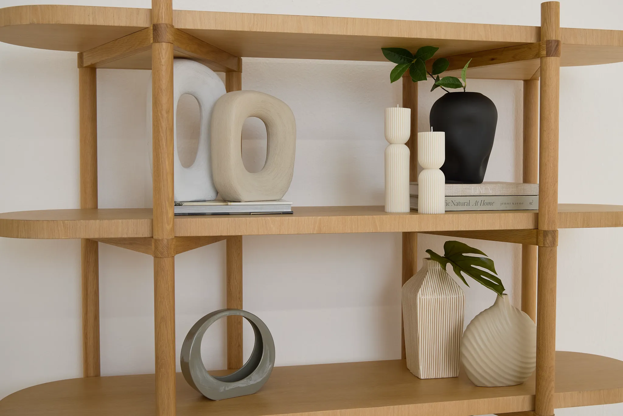 Malibu Light Tone Etagere