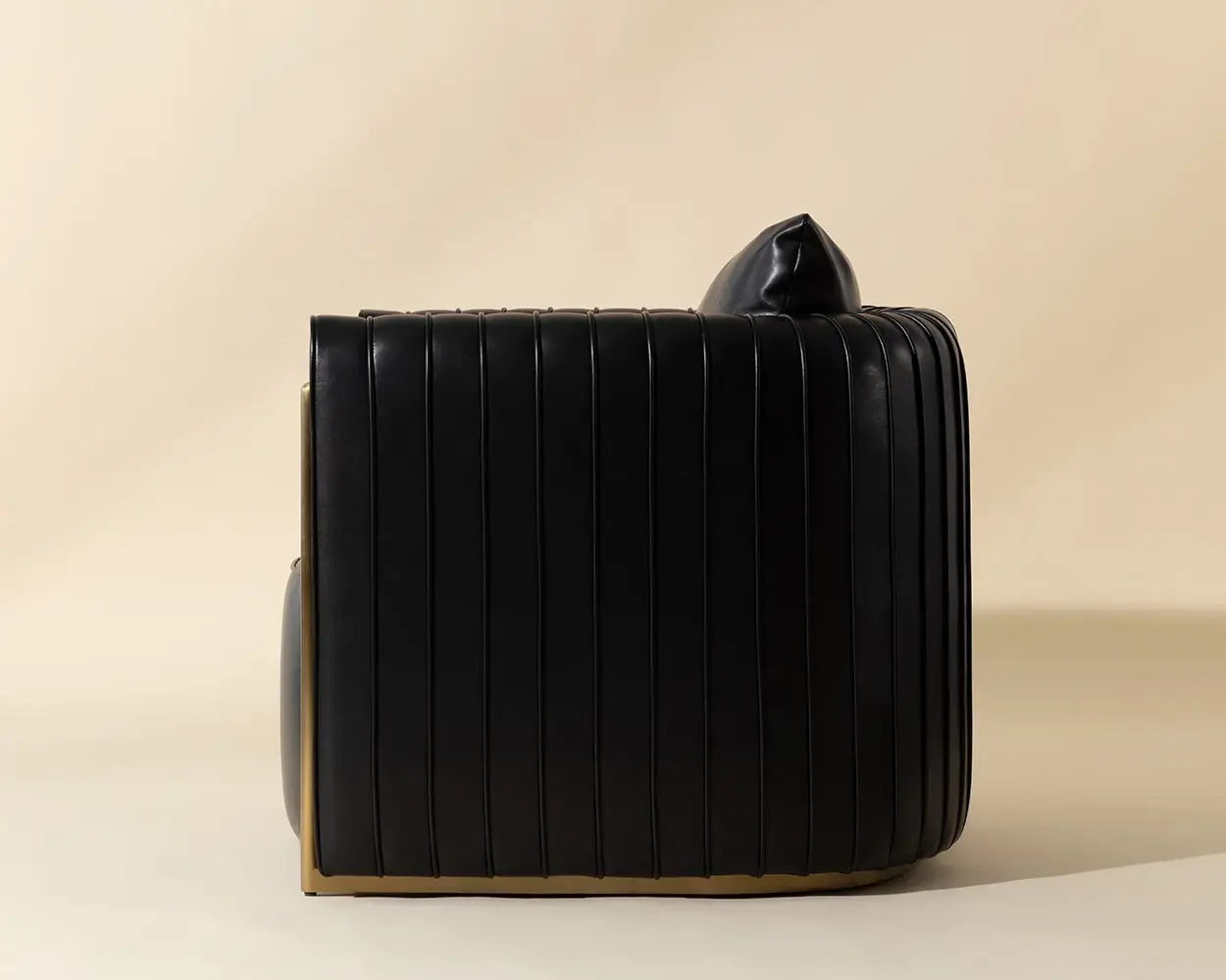Abbey Black Lthr/vinyl Accent Chair Abbey Black Lthr/vinyl Accent Chair