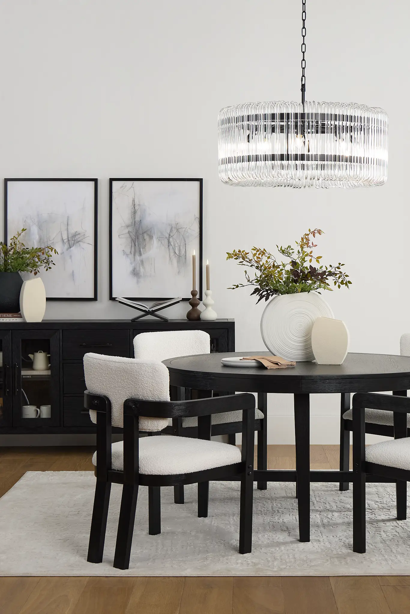 Dining in Style: Hosting for the Holidays and More