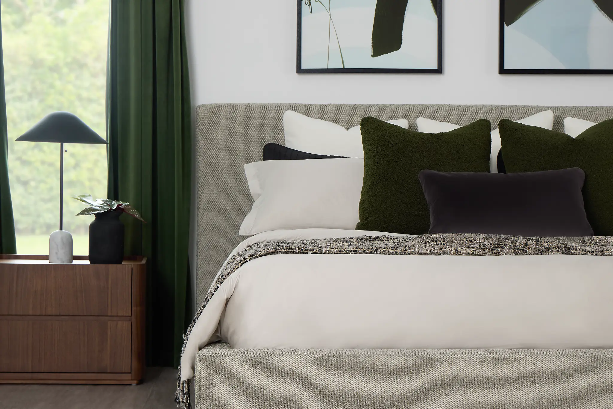 Grayton Gellar Green 44" Upholstered Platform Bed Grayton Gellar Green 44" Upholstered Platform Bed