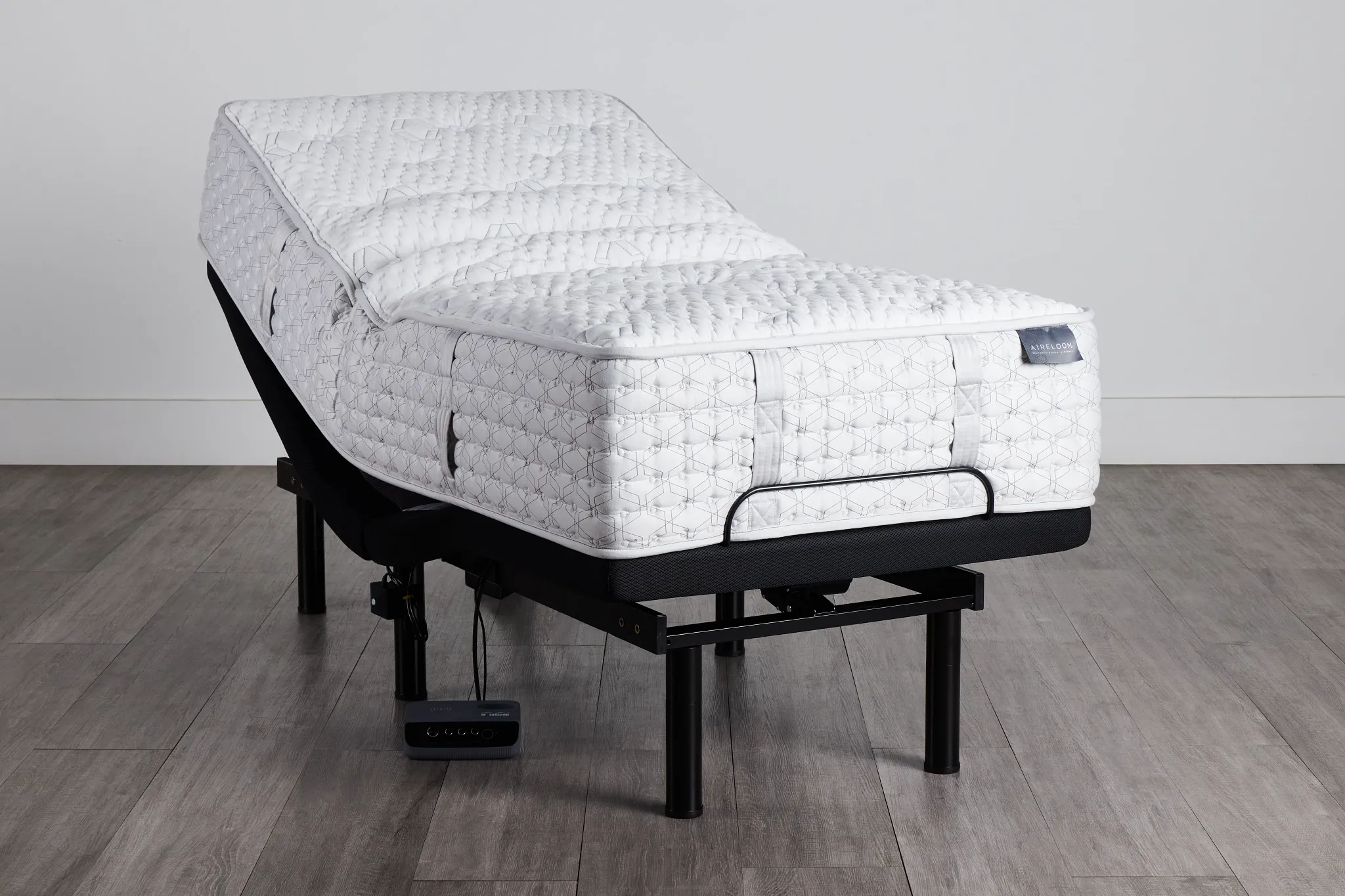 Aireloom Timeless Odyssey Streamline Firm Elite Adjustable Mattress Set