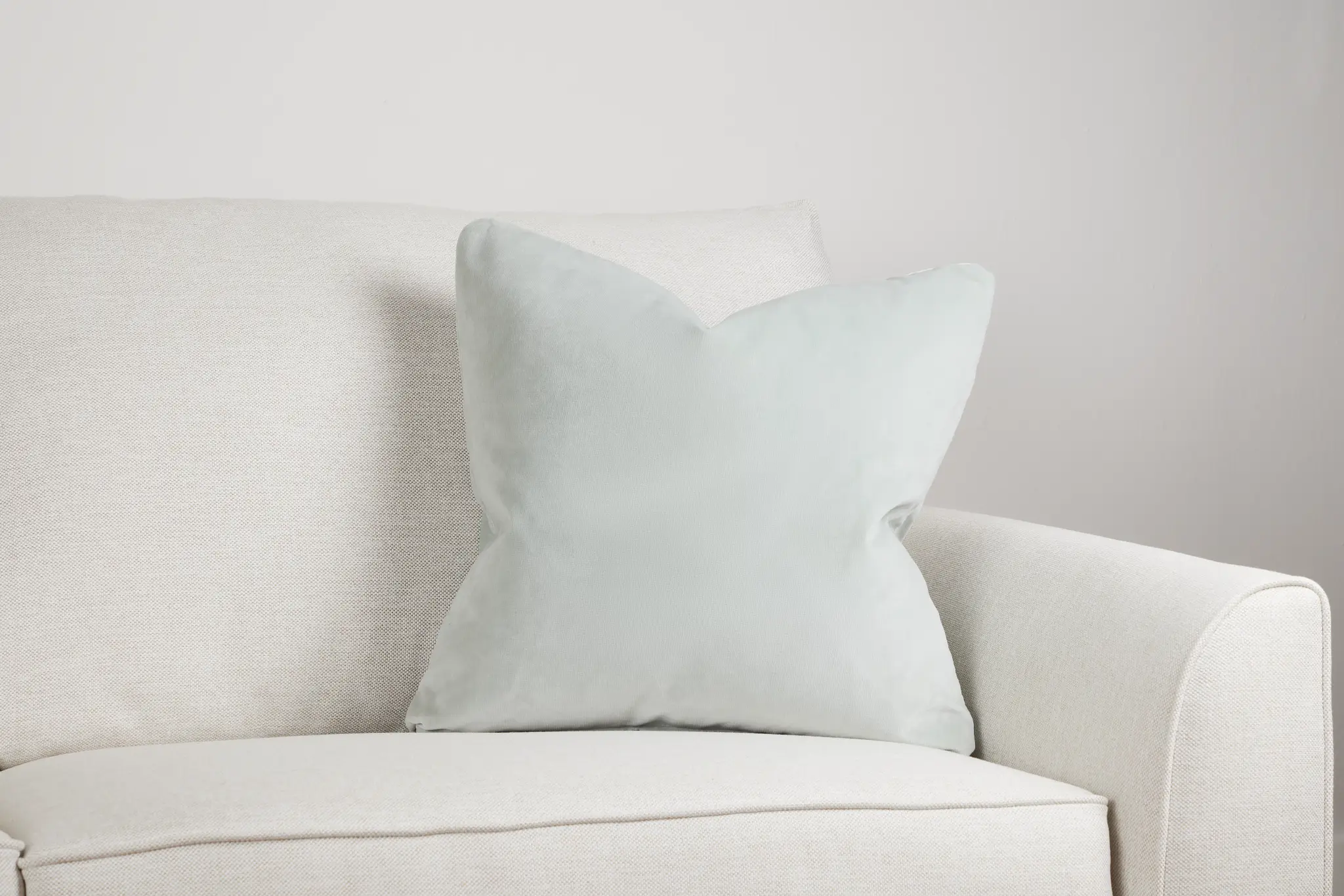 Lauran Gray 20" Accent Pillow Lauran Gray 20" Accent Pillow