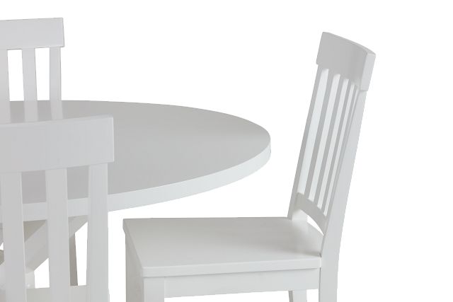 Nantucket White Round Table & 4 White Wood Chairs (3)