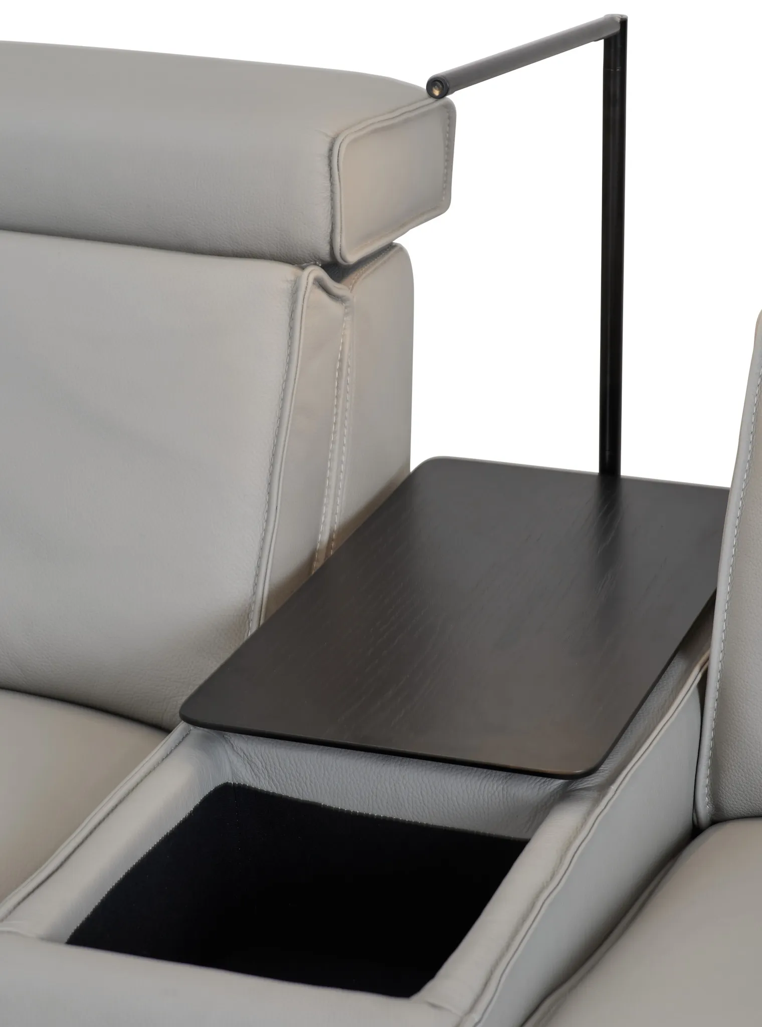 Carmelo Gray Leather Medium Triple Power Sectional W/left Table & Light