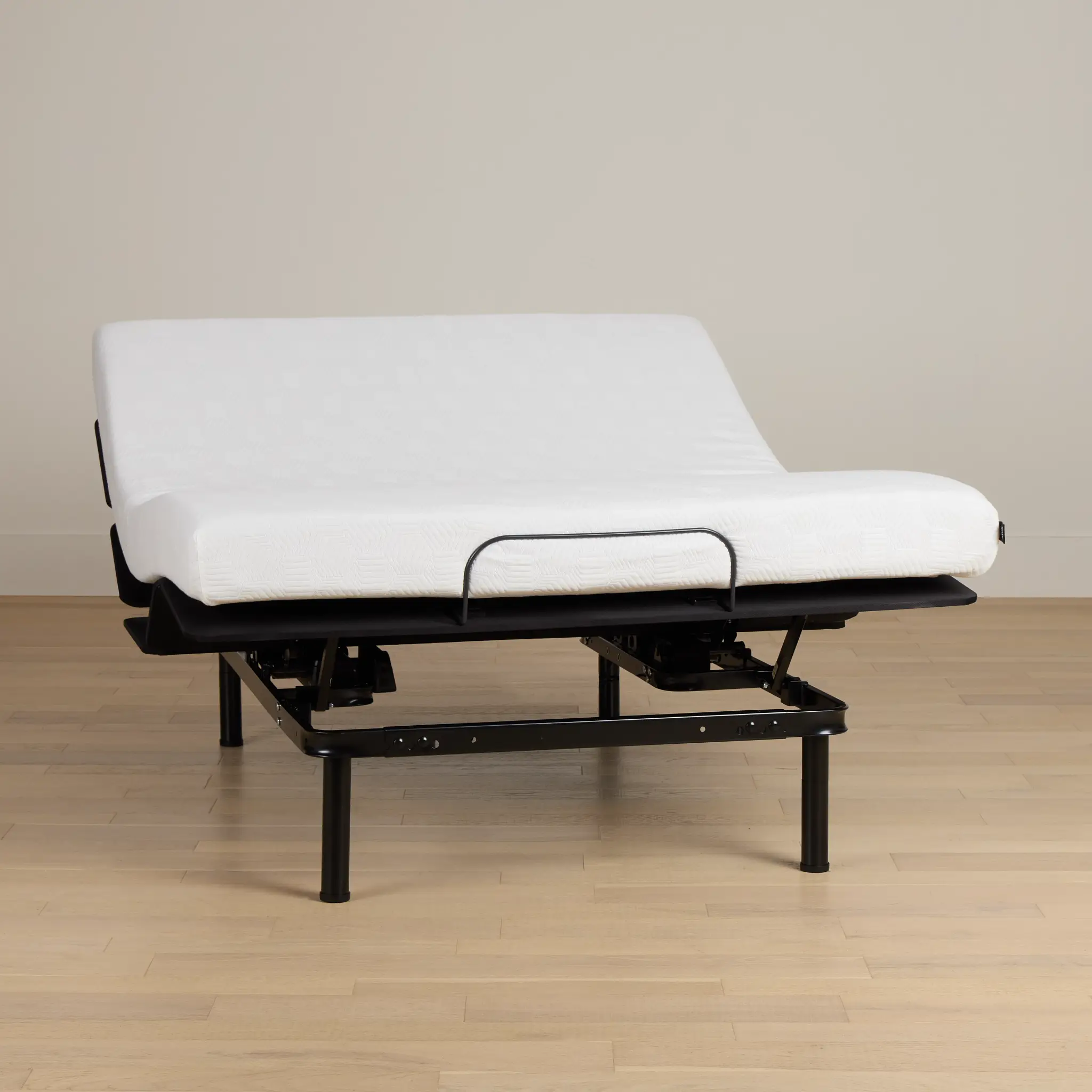 Rest & Renew By Zinus Gel Memory Foam Mattress 6" Firm Slat Adjustable Mattress Set Rest & Renew By Zinus Gel Memory Foam Mattress 6" Firm Slat Adjustable Mattress Set