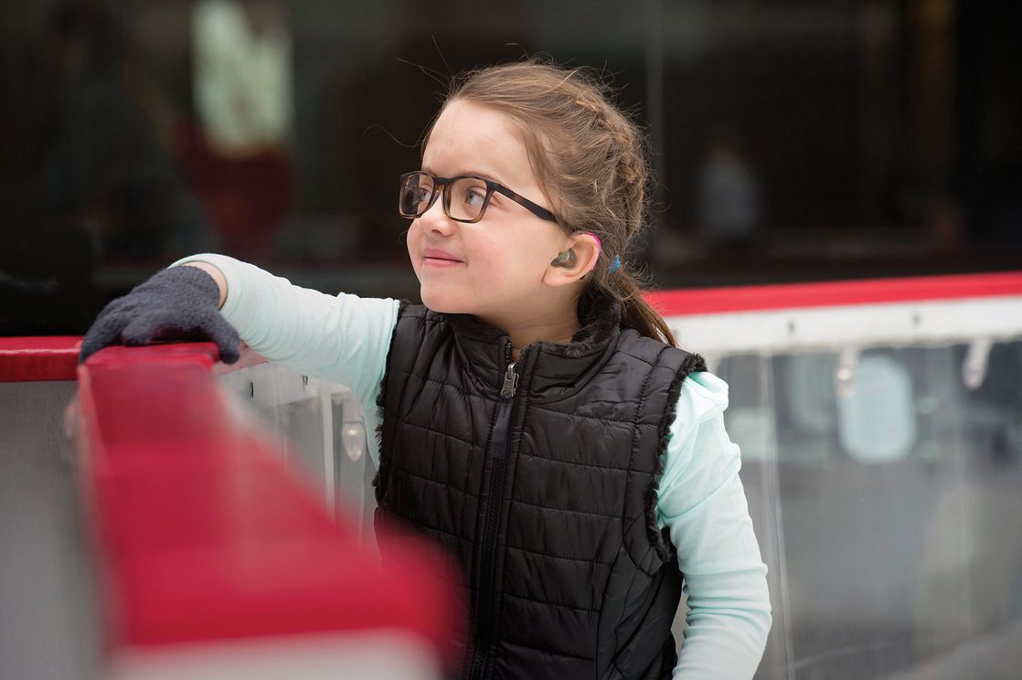 Evie, an 8-year-old diagnosed with hypophosphatasia