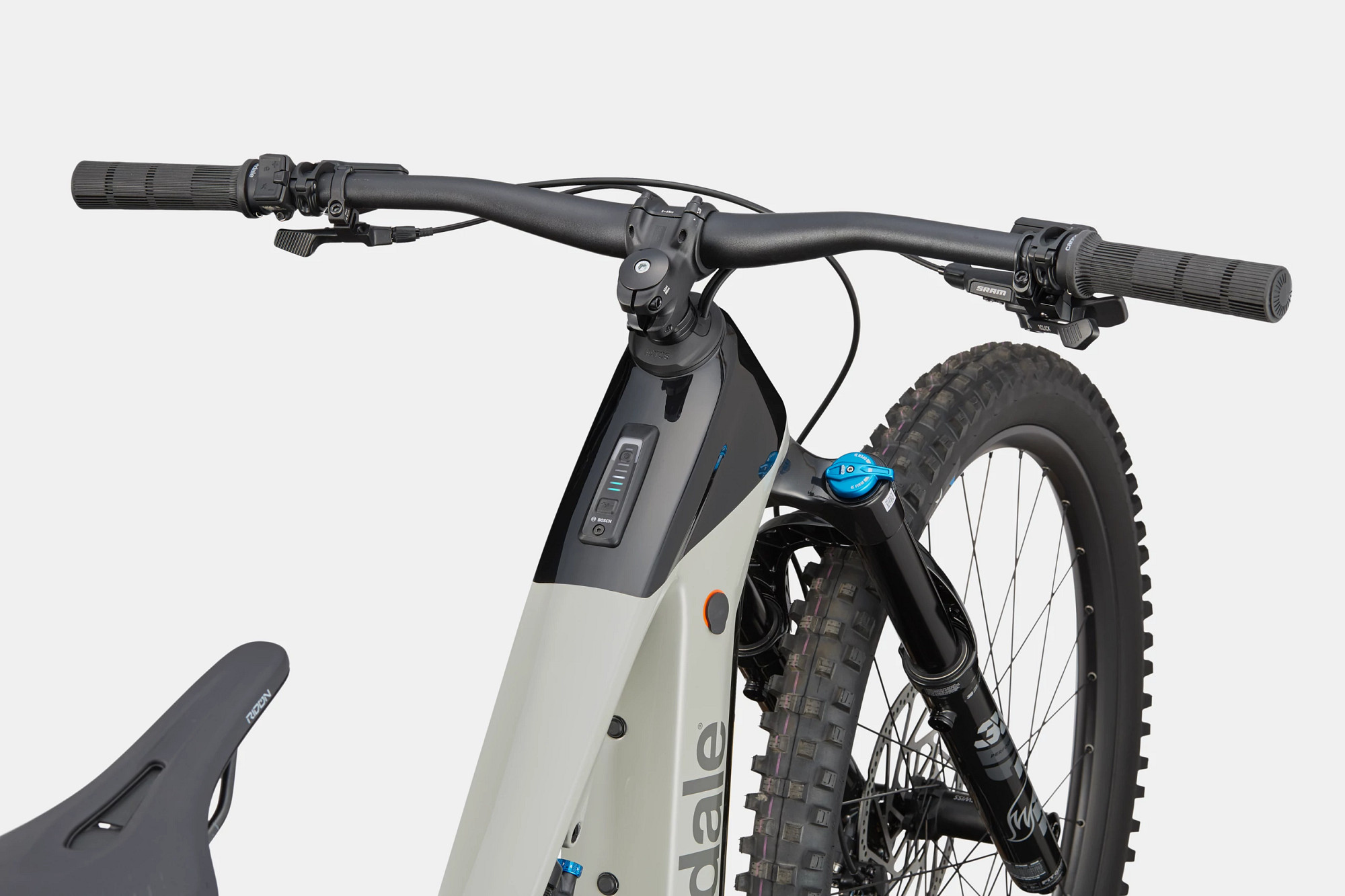 Cannondale Moterra LT 1 close up detail on a studio background