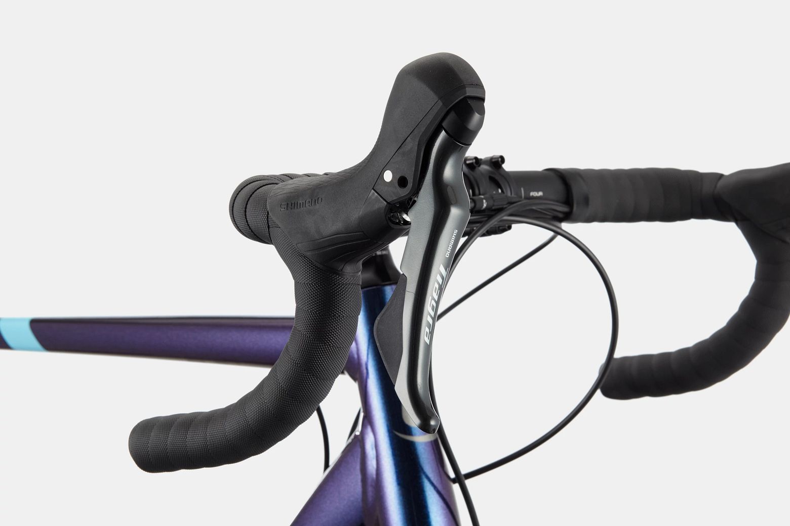 C21_C13421U_CAAD13_Disc_Tgra_P