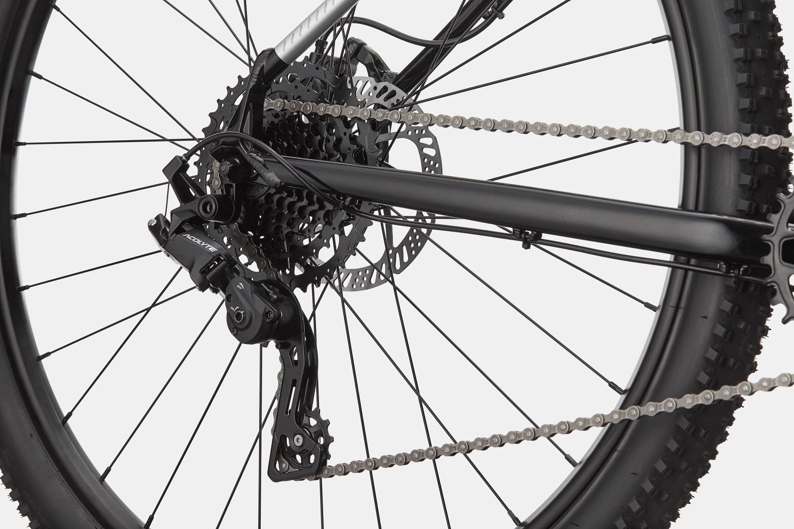 C21_C26811U_Trail_7.1_BLK_D3.