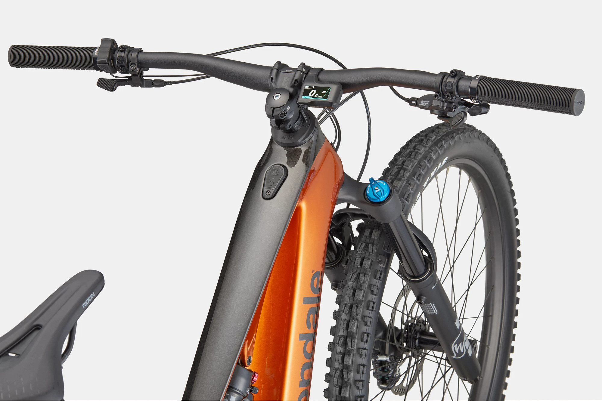 Cannondale Moterra SL 2 close up detail on a studio background