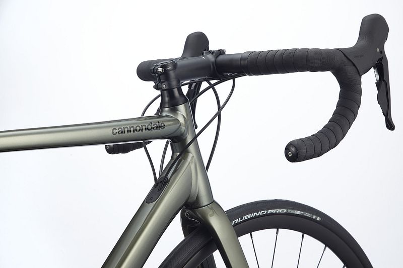 CAAD13 Disc 105 | Race Bikes | Cannondale