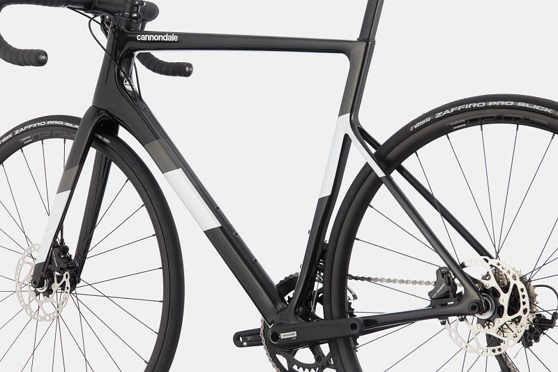 SuperSix EVO Carbon Disc 105 | Race Bikes | Cannondale