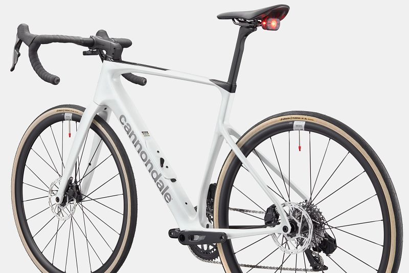 cannondale smartsence キャノンデール　スマートセンス Cannondaleの新型Synapseはライトとレーダーを統合した