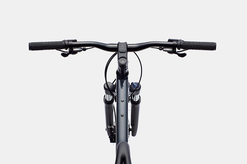 Trek dual sport 3 discount vs cannondale quick cx 3