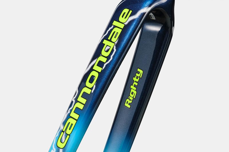 CAAD14 Team Dream Frameset | Road Race Bikes | Cannondale