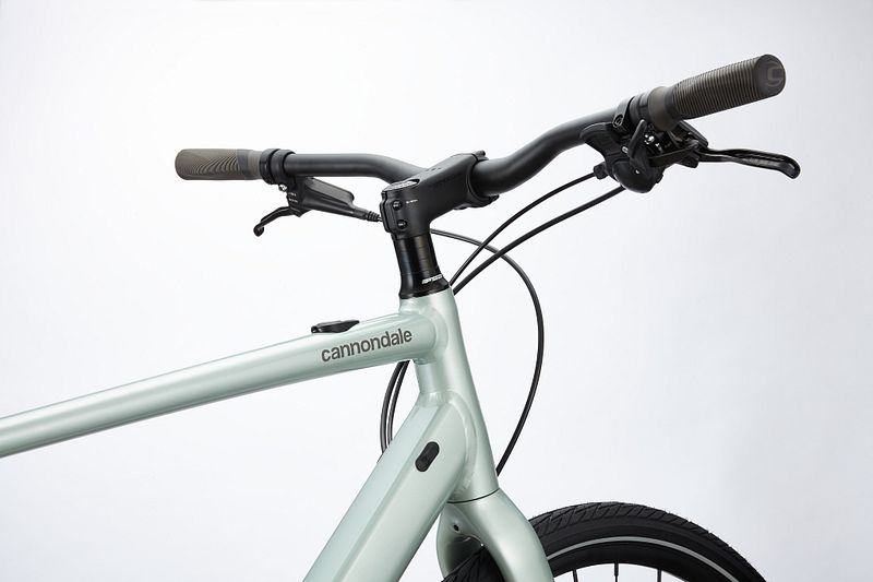 Quick Neo SL 2 Electric Fitness Bikes Cannondale