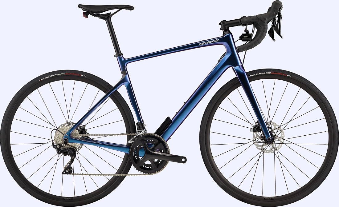 The 9 Best Road Bikes Under $3000 for Men & Women (2023) 13 Brown Cannondale Synapse 105 carbon road bike with Shimano 105 groupset and hydraulic disc brakes.