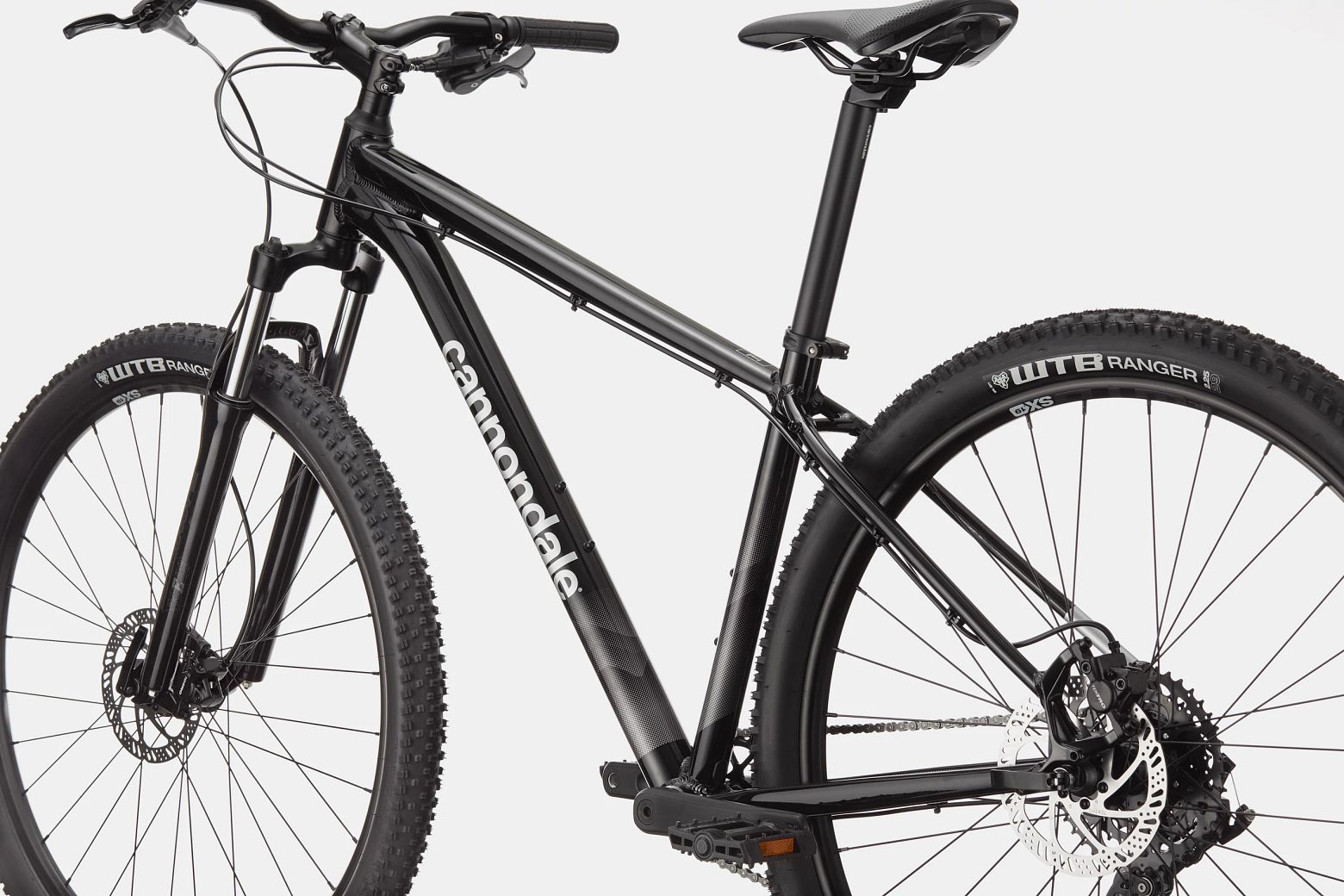 C21_C26811U_Trail_7.1_BLK_D5.