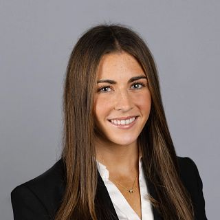 Student headshot for Maggie Ledwith
