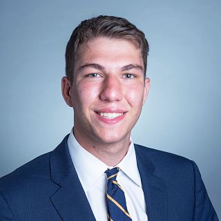 Student Headshot for Will Stern