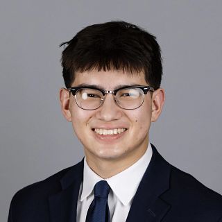 Student Headshot for Benjamin Roth