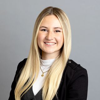 Student Headshot for Sara Hacker