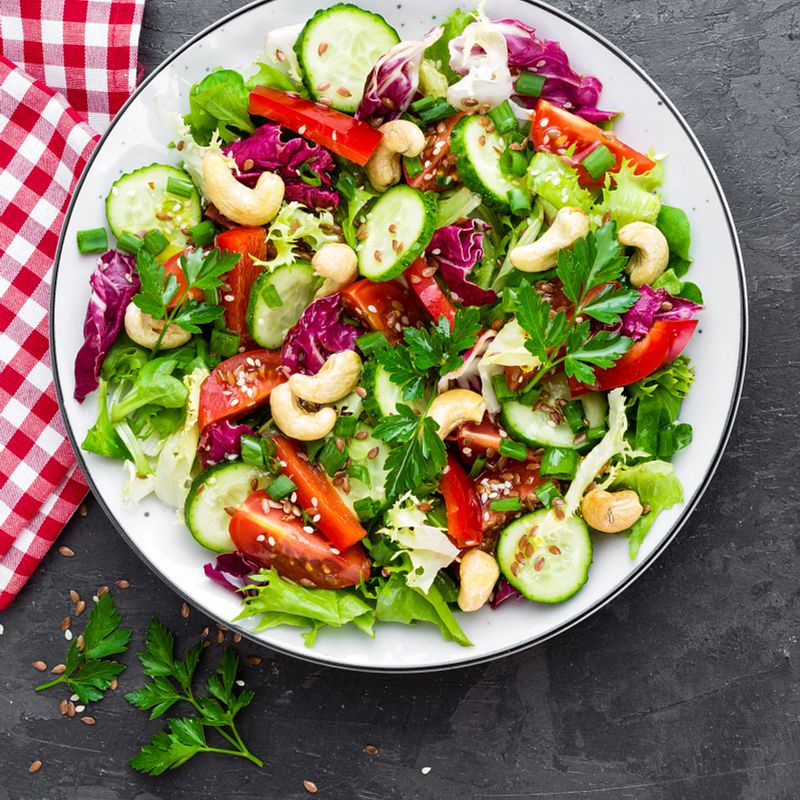 Ensalada de Vegetales y Nueces.jpg Ensalada de Vegetales y Nueces.jpg