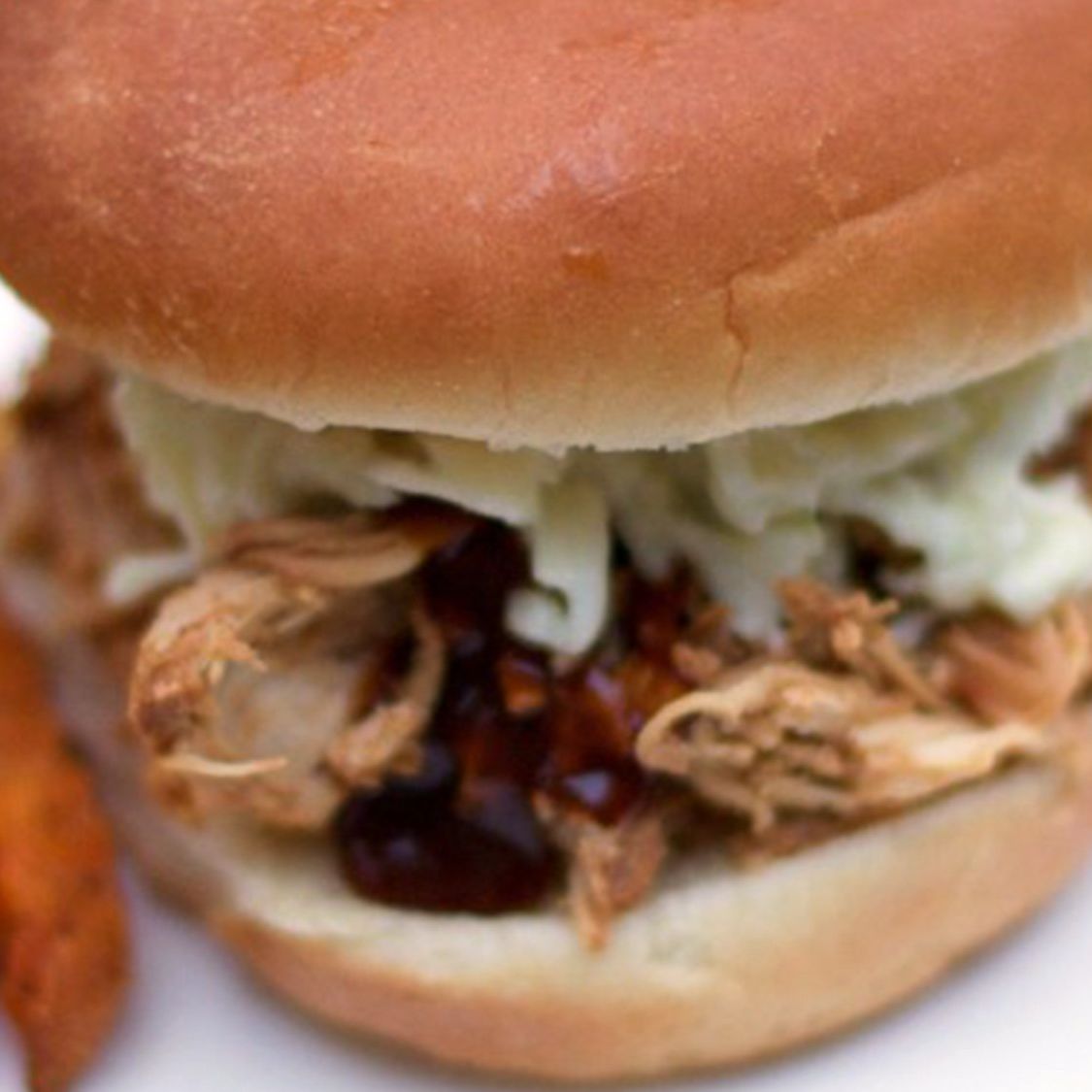 Easy Slow Cooker Pulled Chicken Sliders Stubb's BBQ