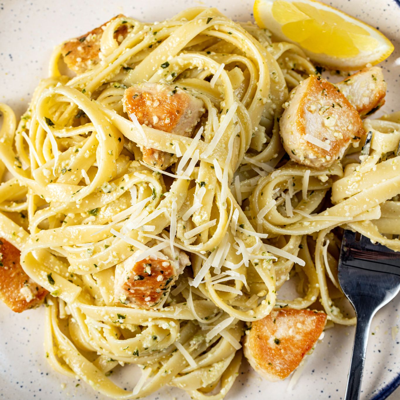 Chicken & Basil Pesto Fettuccine Gourmet Garden