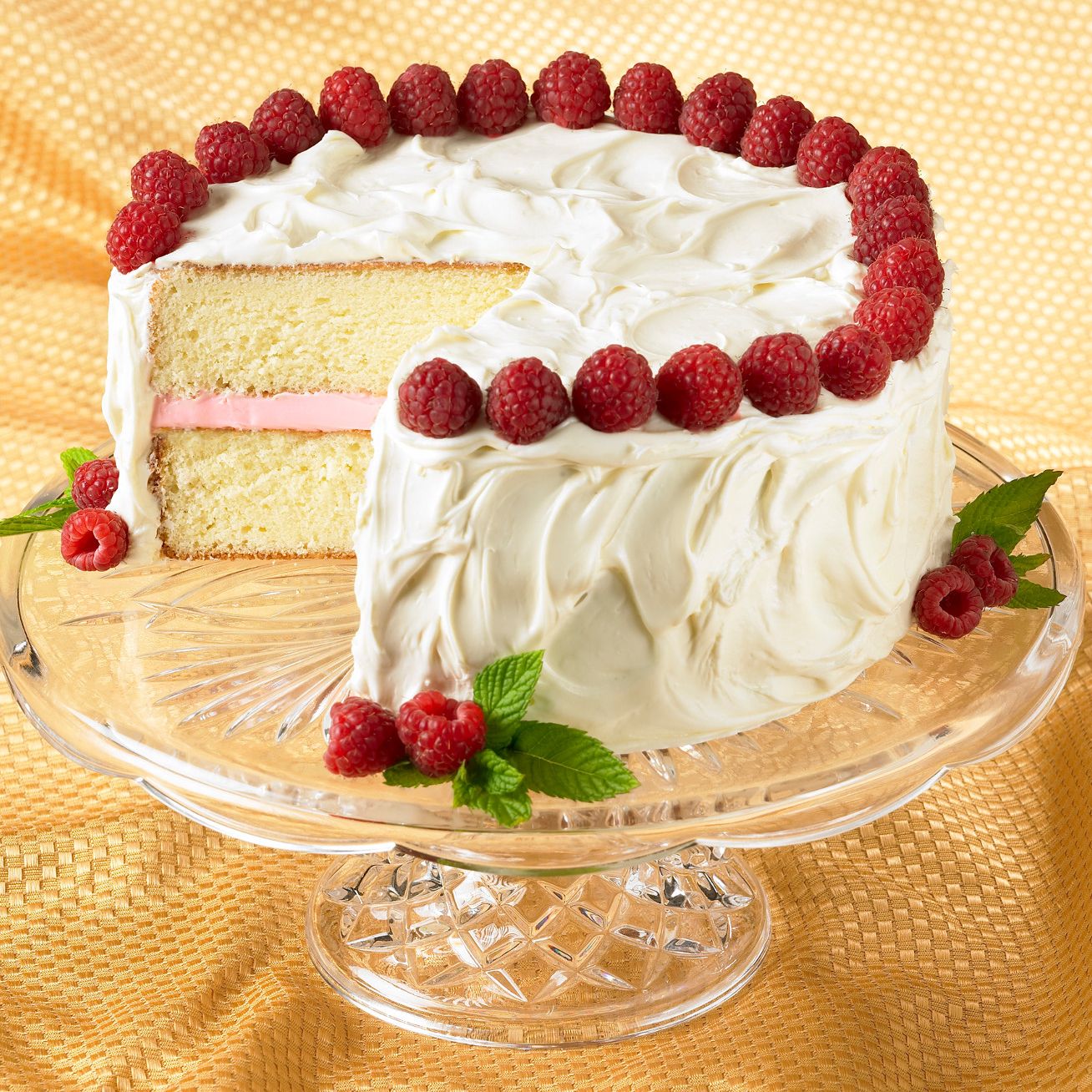 Gateau Au Chocolat Blanc Et Aux Framboises Helloflavour Ca