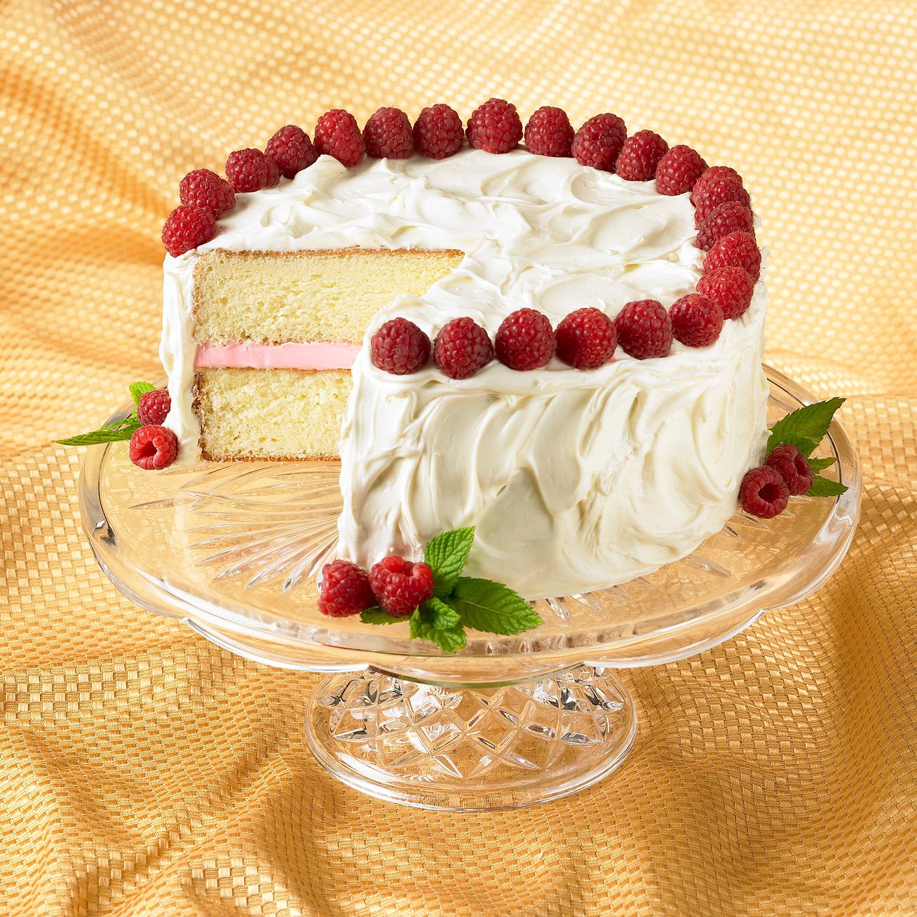 Gateau Au Chocolat Blanc Et Aux Framboises Helloflavour Ca