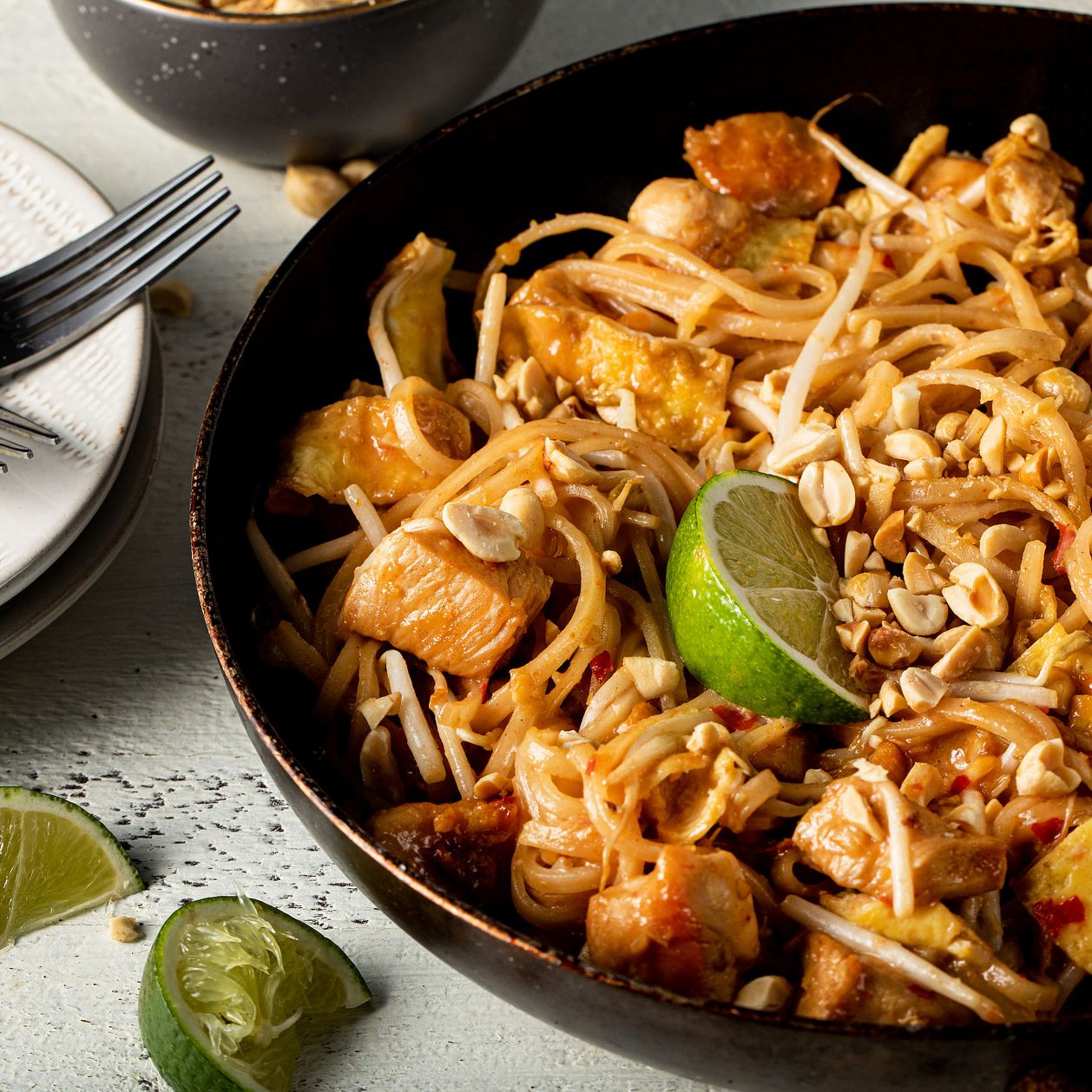 Chicken Pad Thai with Lemon Grass, Chili Pepper and Garlic Gourmet Garden
