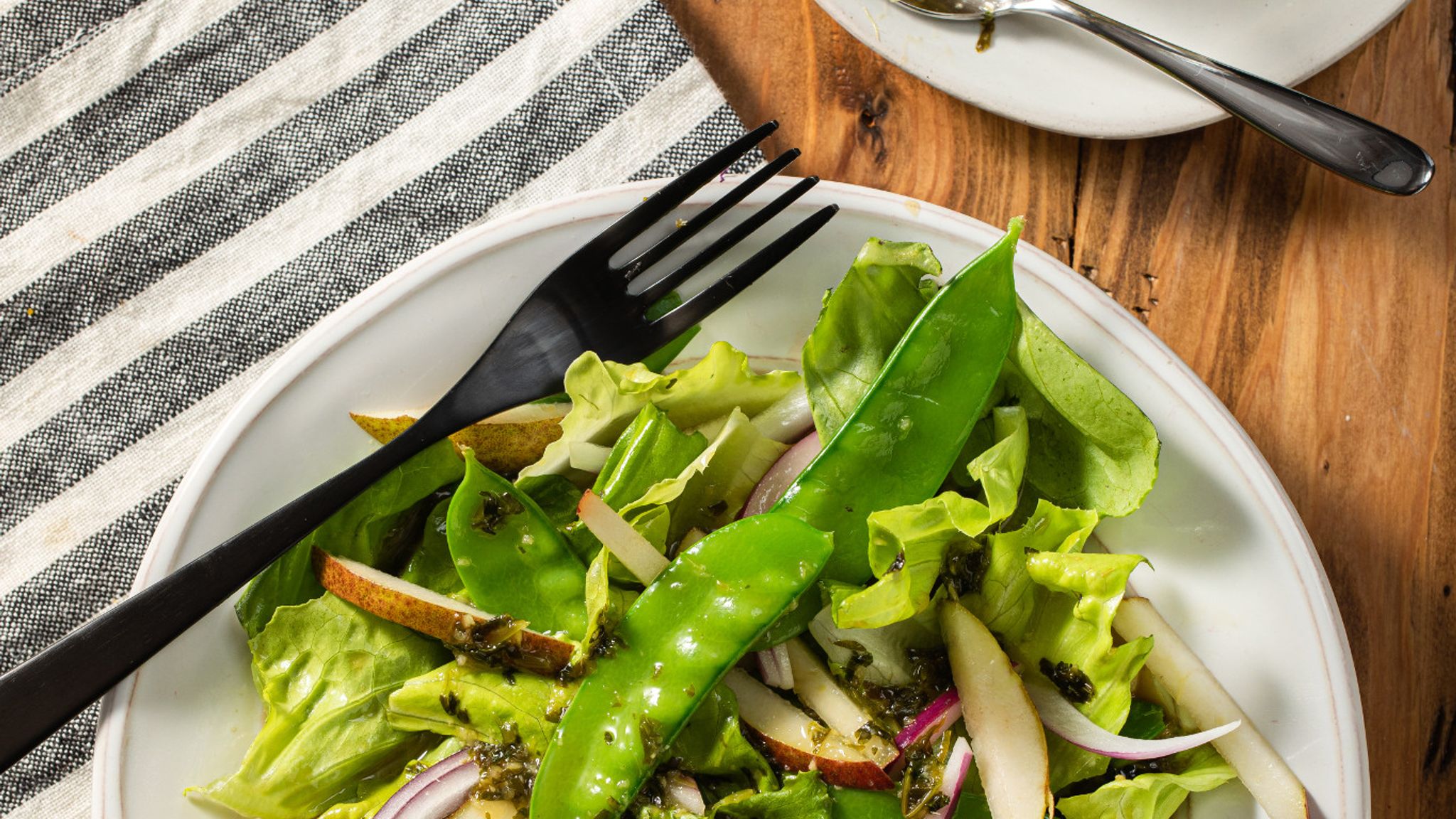 Asian Pear Snow Pea Salad With Cilantro Ginger Gourmet Garden