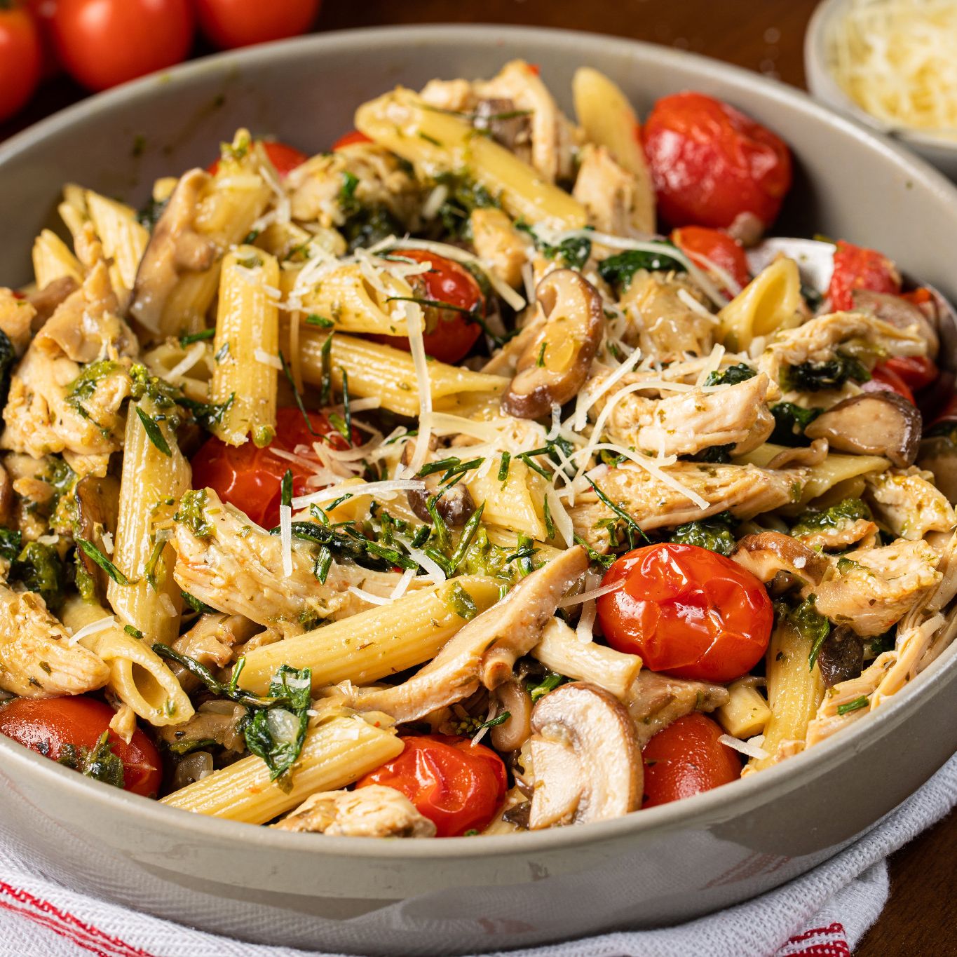 Chicken Penne Pasta with Mushrooms and Tomatoes | Gourmet Garden