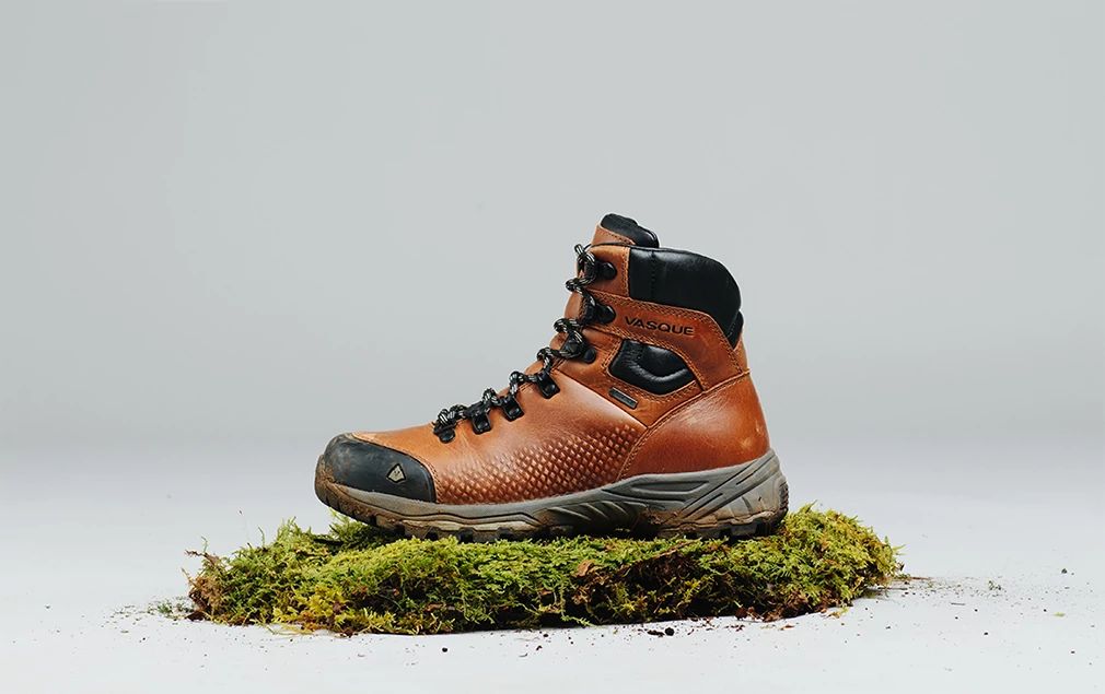 vasque walking boots
