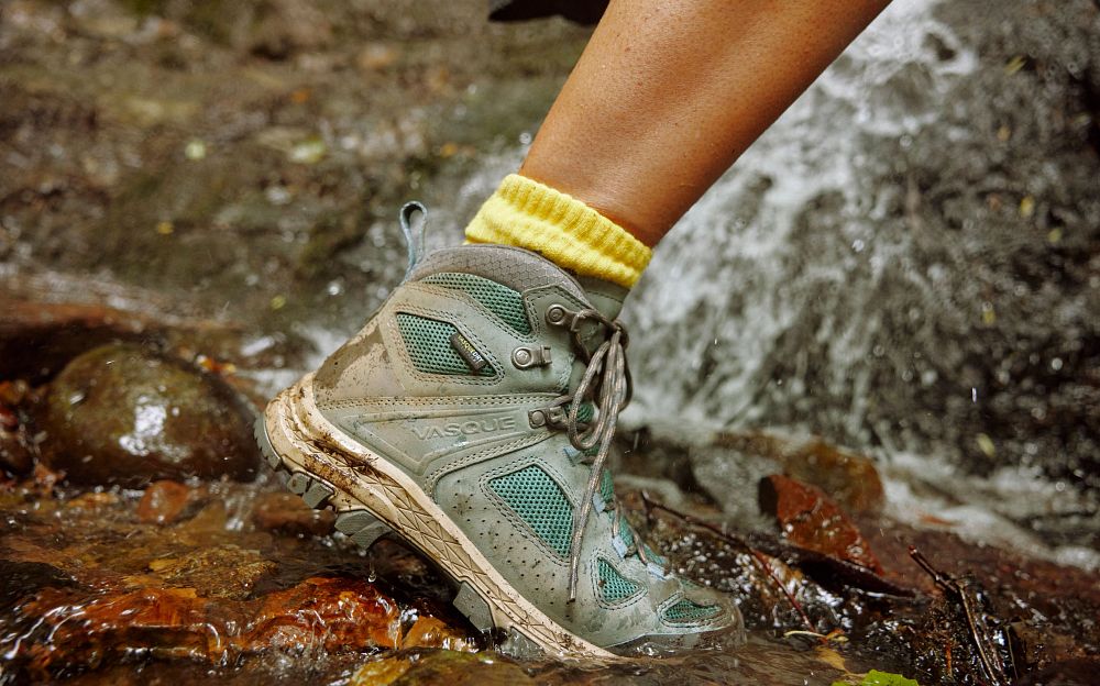 vasque kids hiking boots